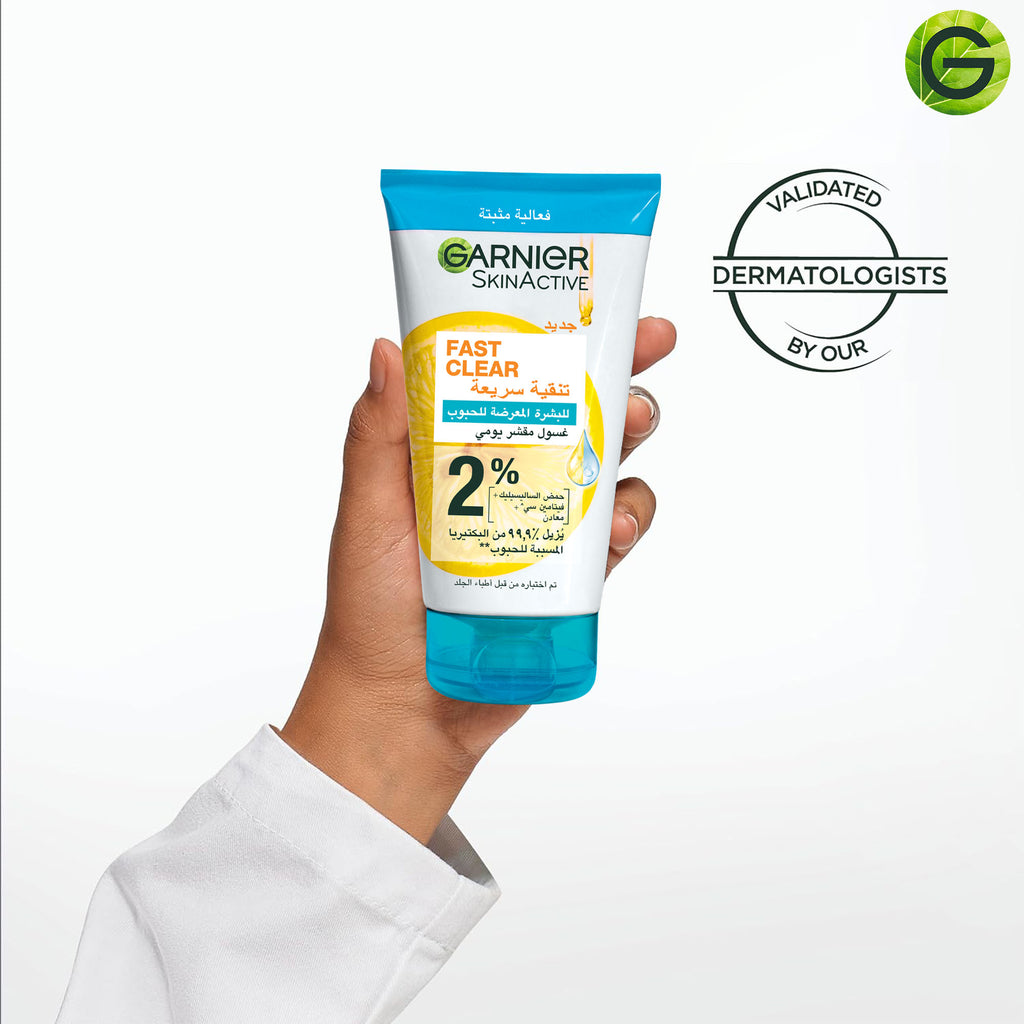 Garnier Fast Clear [2%] Salicylic Acid & Vitamin C - 3-in-1 Anti-Acne Exfoliating Wash 150ML - MyKady