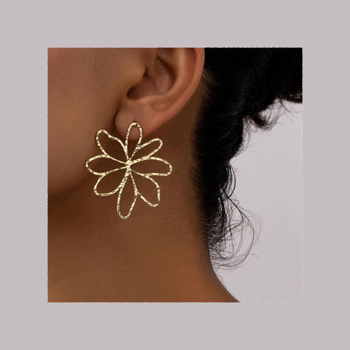 Flower Design Stud Earrings - MyKady