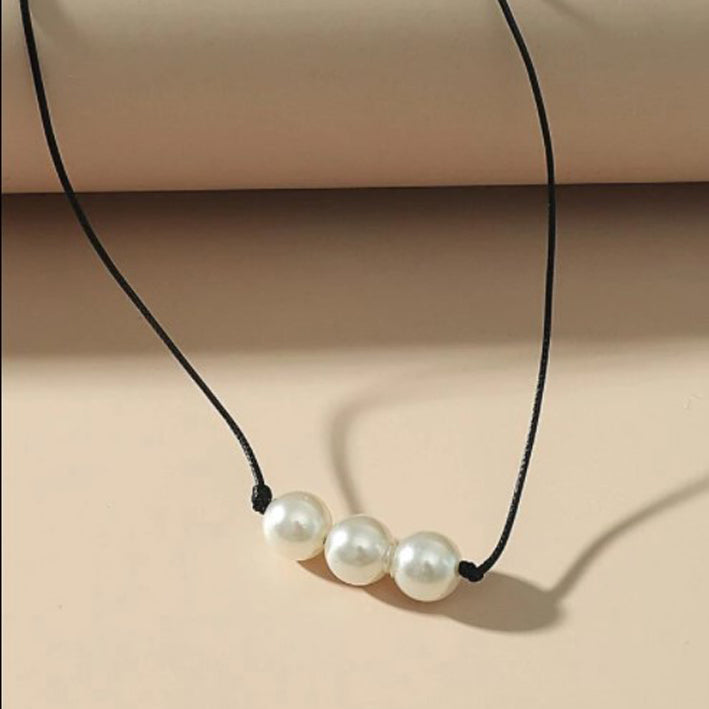 3 Pearls Design Necklace - MyKady